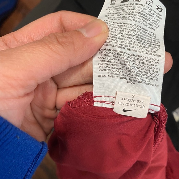 NIKE Women’s DRY-fit Burgundy RUNNING STADIUM/ JOGGER PANTS - Picture 5 of 6